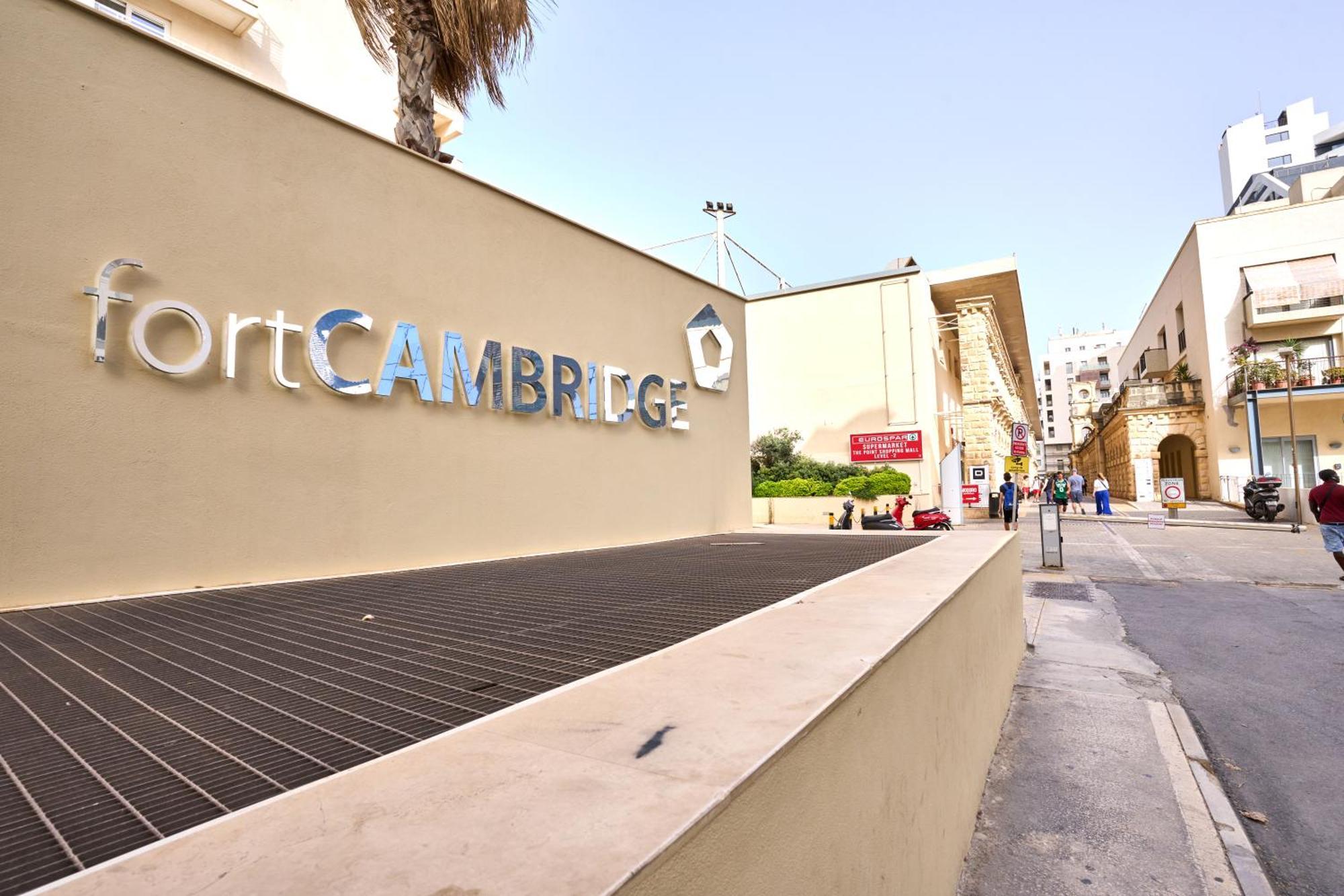 Fortcambridge 2br, Pool, Terrace Apartman